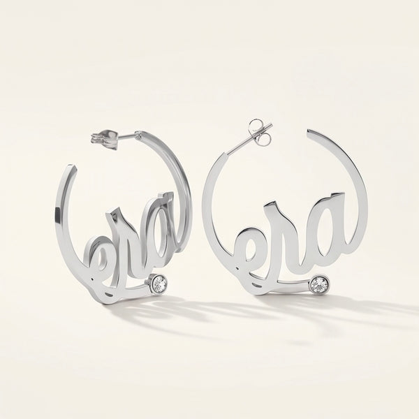 アクセサリー EAR RING PJ LOGO - SILVER Silver Era Logo Mini Hoops – ERABYDJZINHLE